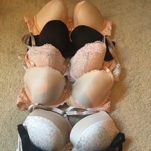 Lot of 6 Victoria’s Secret bra’s.